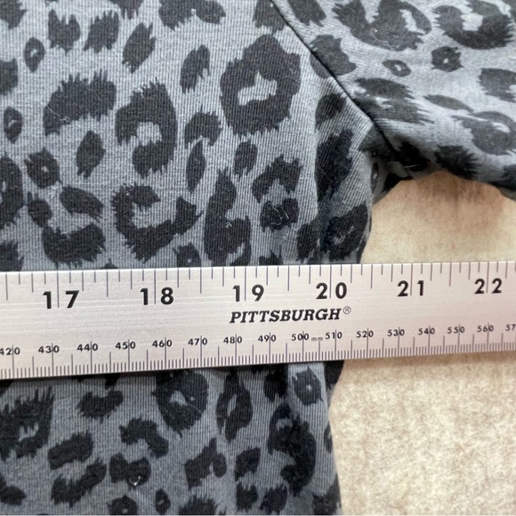 Women's Animal Print Pajama Top XXL - Picture 5 of 6